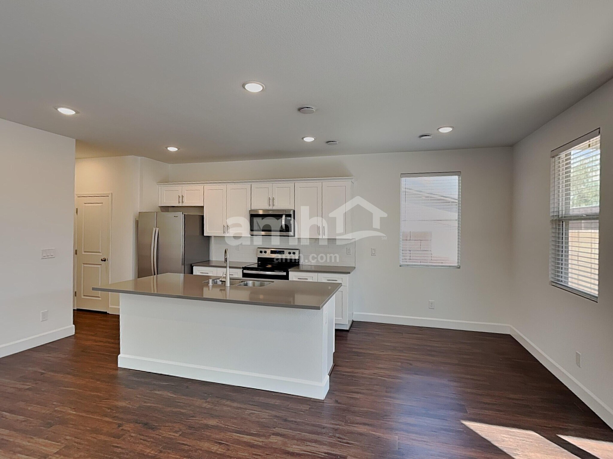 Building Photo - 8969 Tiger Tooth Ave