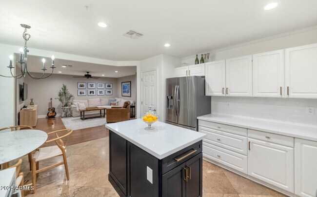 Building Photo - 9617 E Friess Dr