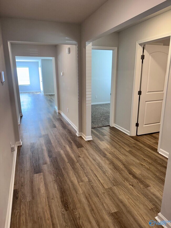 Building Photo - 213 Chubbs Ln