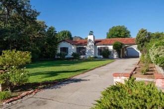 Building Photo - 4463 Commonwealth Ave