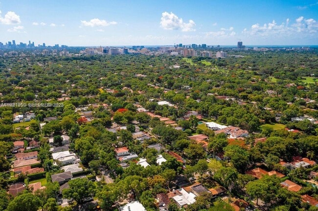 Building Photo - 1260 Milan Ave