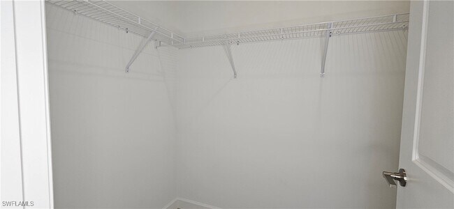 Building Photo - 20697 Hazelnut Ct