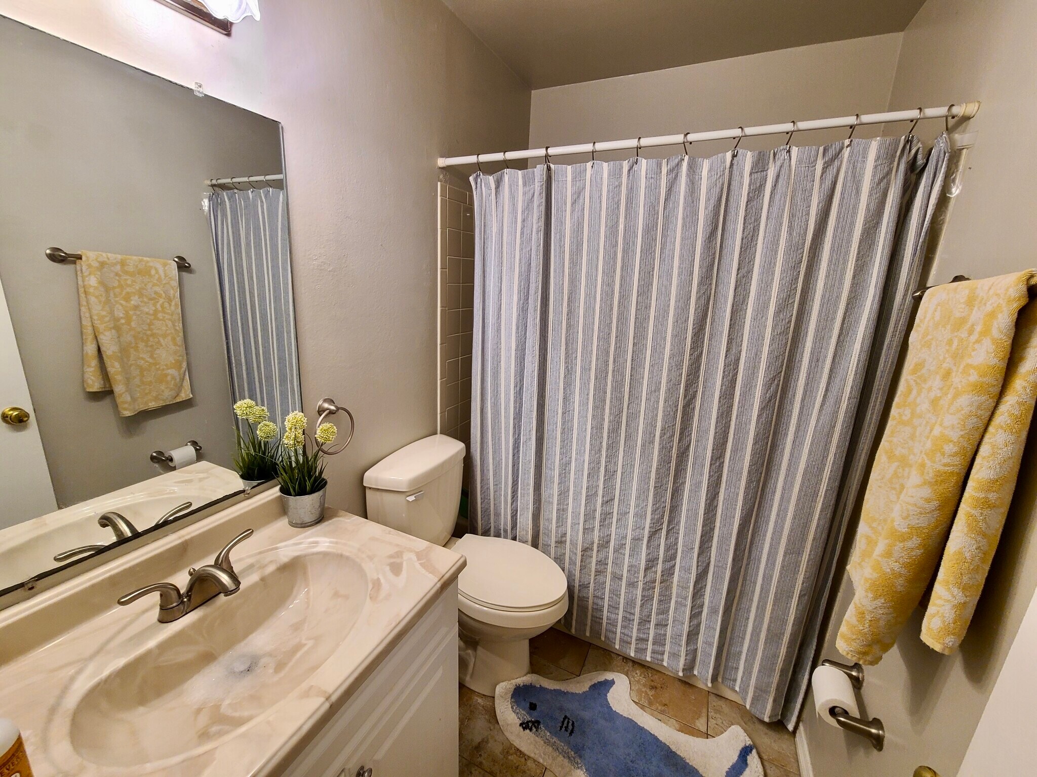 Building Photo - 611 Casa Park D Ct