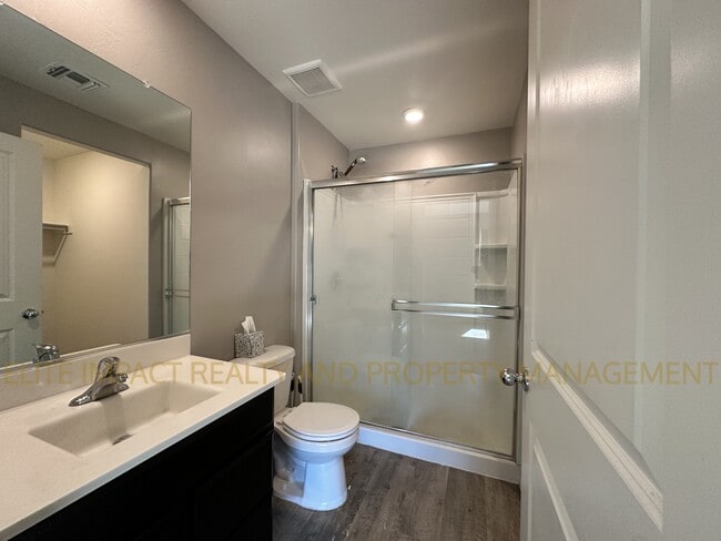 Building Photo - 5992 S Antrim Loop