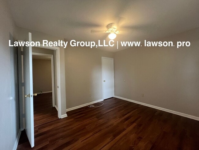 Building Photo - Charming and Clean- Hollins Three Bedroom ...