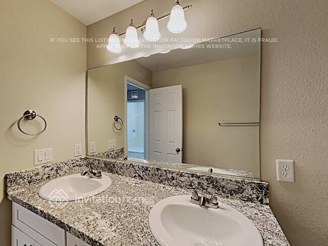 Building Photo - 9040 Gambel Oak Ct