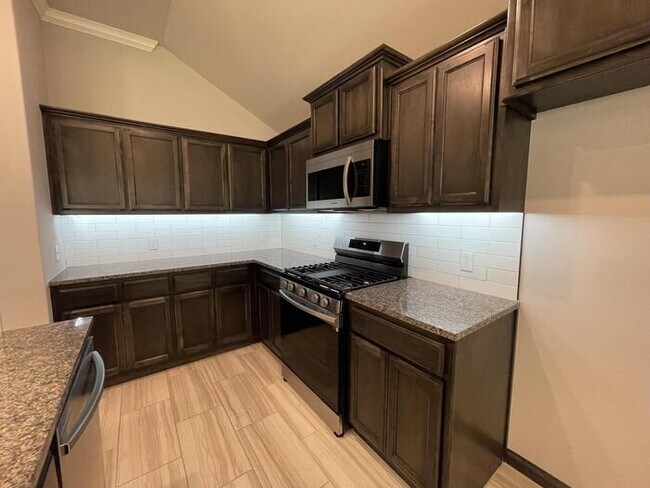 Building Photo - 1105 Osprey Dr