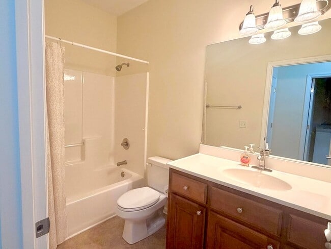 Building Photo - 5644 Mountain Oaks Ln