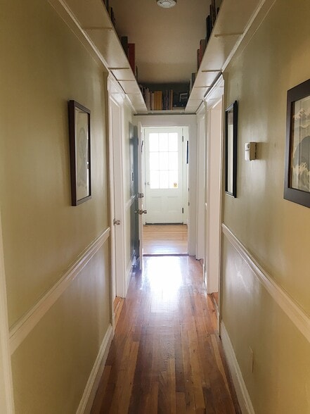 Building Photo - 52 Dimick St