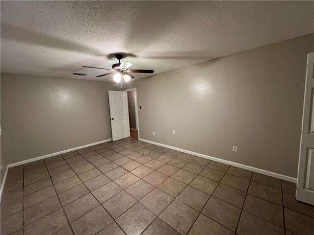 Building Photo - 4853 Metropolitan Dr