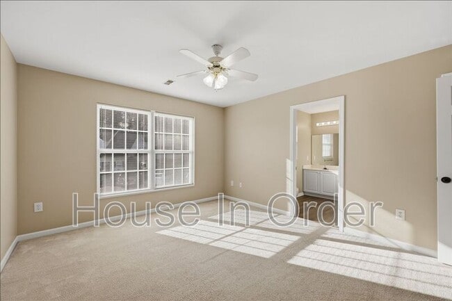 Building Photo - 48 Ridgestone Cir
