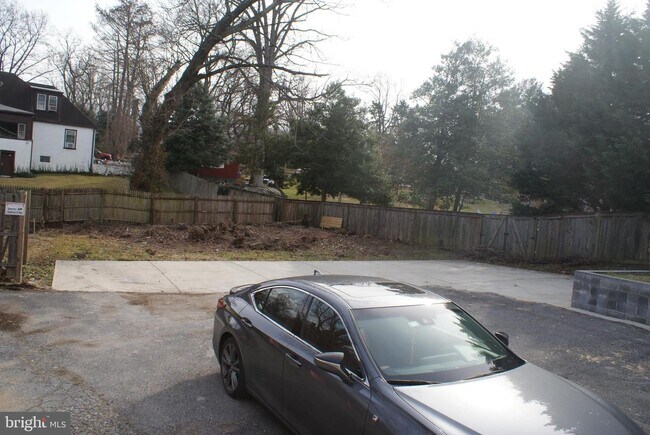 Building Photo - 9207 Colesville Rd