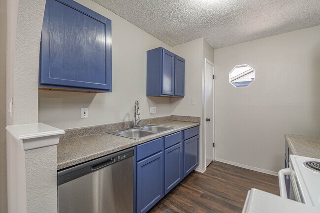 Building Photo - 3106 Raccoon Run