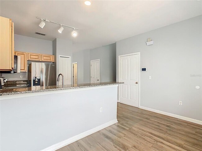 Building Photo - 2051 Winterset Dr
