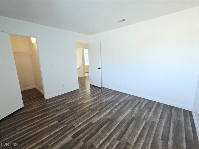 Building Photo - 9433 Valencia Canyon Dr