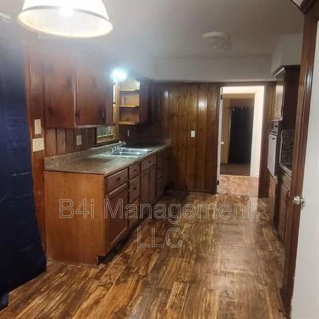 Building Photo - 2120 Milano Dr