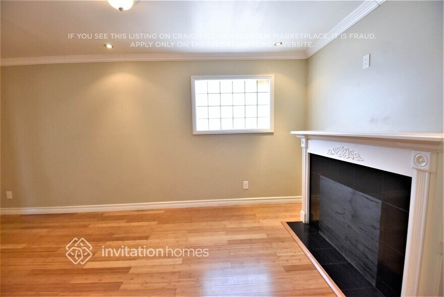 Building Photo - 9925 Orange Ave