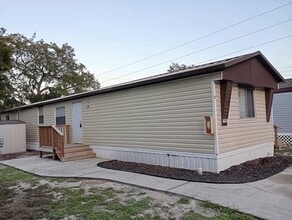 Building Photo - 14006 Bluegill Ln