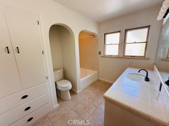 Building Photo - 322 S Ohio St