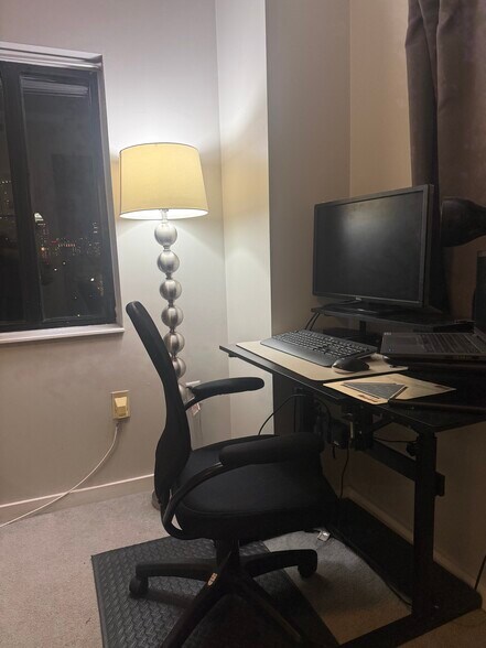 Building Photo - 715 N Church St