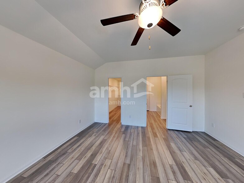 Building Photo - 1246 Treeta Trail