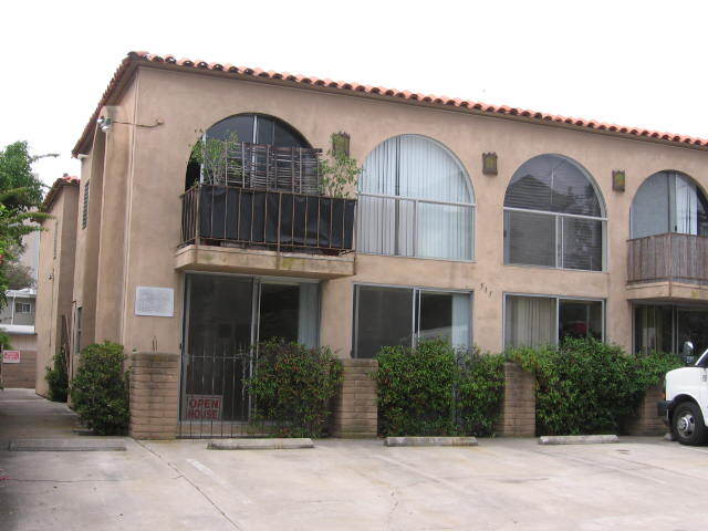 Primary Photo - 515 Arbor Dr