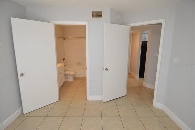 Building Photo - 8649 Fancy Finch Dr