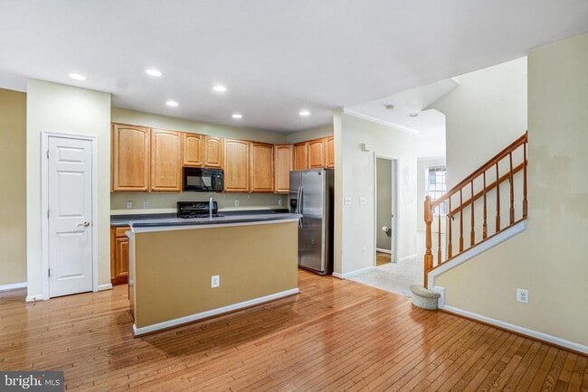 Building Photo - 9662 Potters Hill Cir