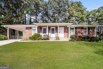 Building Photo - 5348 The Savoy