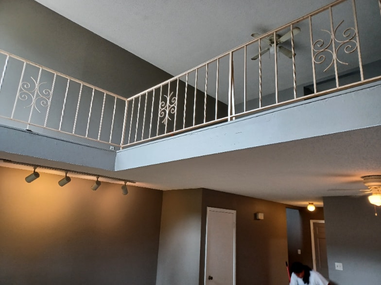 Building Photo - 313 Bolivar Ave