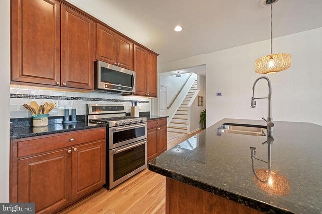 Building Photo - 29670 Riverstone Dr