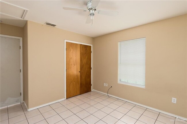 Building Photo - 200 R C Champion St