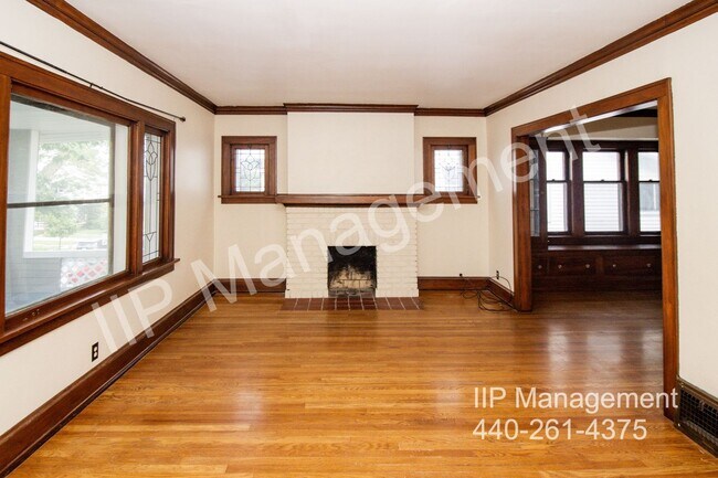 Building Photo - 2671 E 130th St
