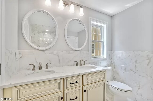 Building Photo - 26 Irving Pl