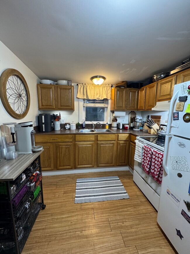 Building Photo - JNB Wood Properites LLC