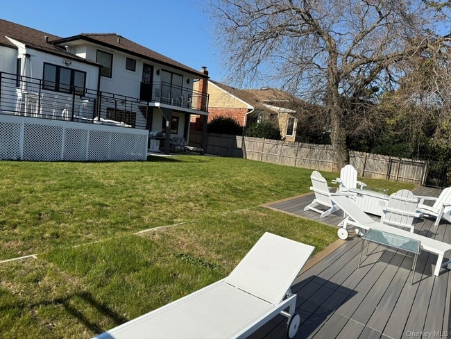 Building Photo - 640 Derby Ave