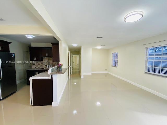 Building Photo - 1815 NE 175th St