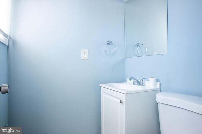 Building Photo - 4013 Edmondson Ave