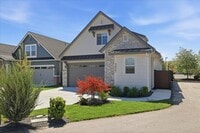 Building Photo - Heart of Eagle 3 Bed 2.5 Bath