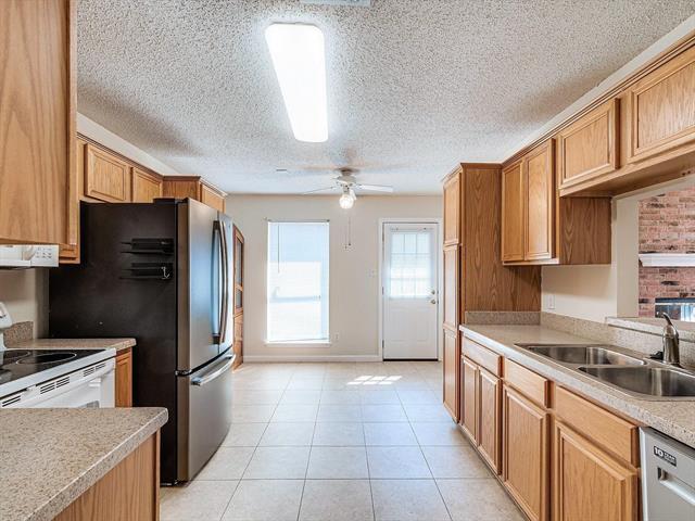 Building Photo - 809 Birkhill Trail