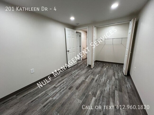 Building Photo - 201 Kathleen Dr