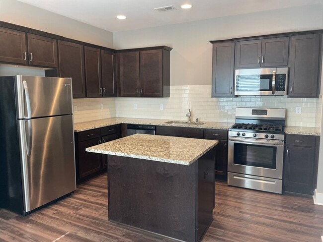 Building Photo - 3 Bedroom Home With Spacious Garage and Fenced Backyard!