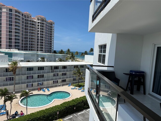 Building Photo - 1500 S Ocean Blvd