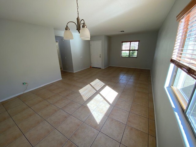 Building Photo - 43584 W Arizona Ave