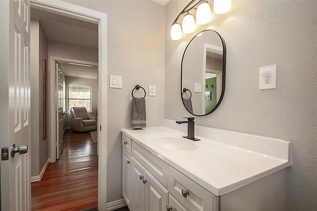 Building Photo - 1250 Dalhart Dr