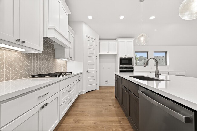 Building Photo - 29731 Brushy Gables Dr