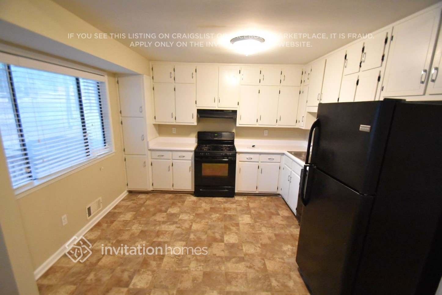 Building Photo - 3161 Octavia Ln