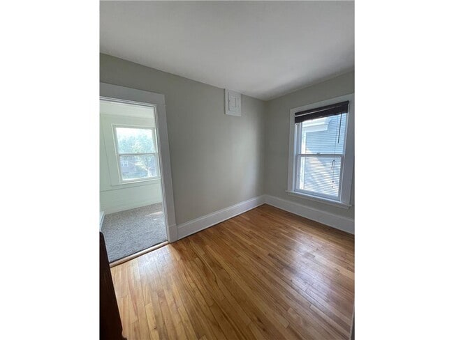 Building Photo - 3310 Holmes Ave
