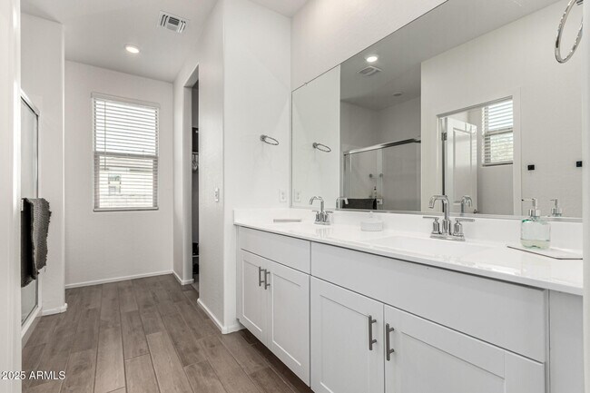 Building Photo - 13244 N 146th Ln