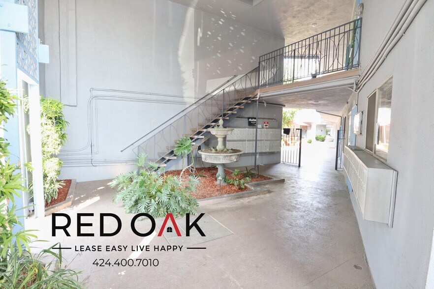 Building Photo - 12520 Lakewood Blvd